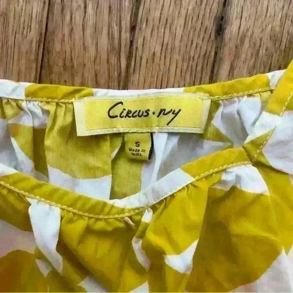 Circus NY Women's Cal Belled Sleeve Elastic Waist Top size S - Picture 5 of 5